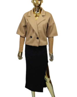 Krótki płaszczyk z prążka 5